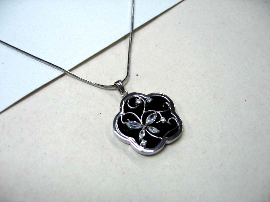 SILVER PENDENT
